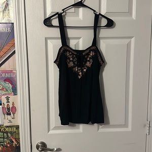 women’s AE embroidered tans top